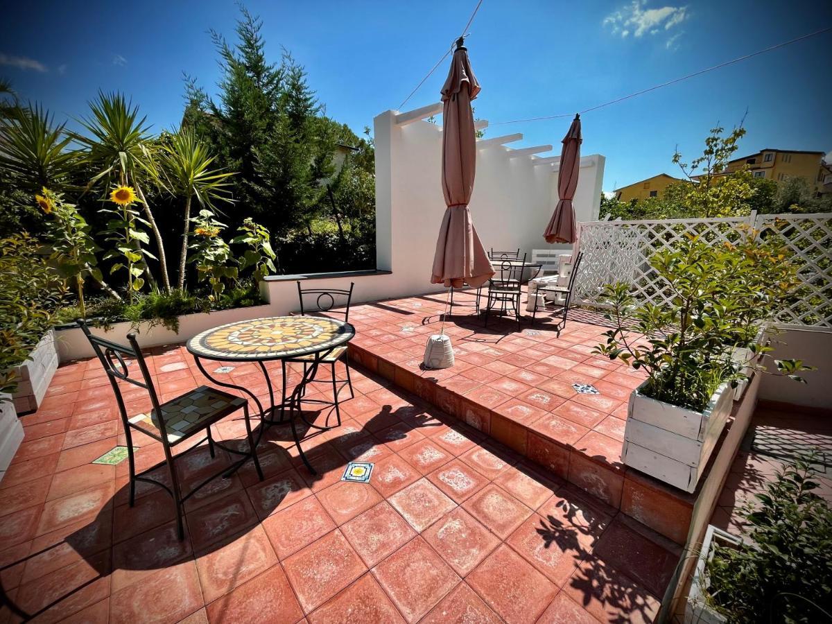 Hotel Le Ceramiche Montalto Uffugo Bagian luar foto